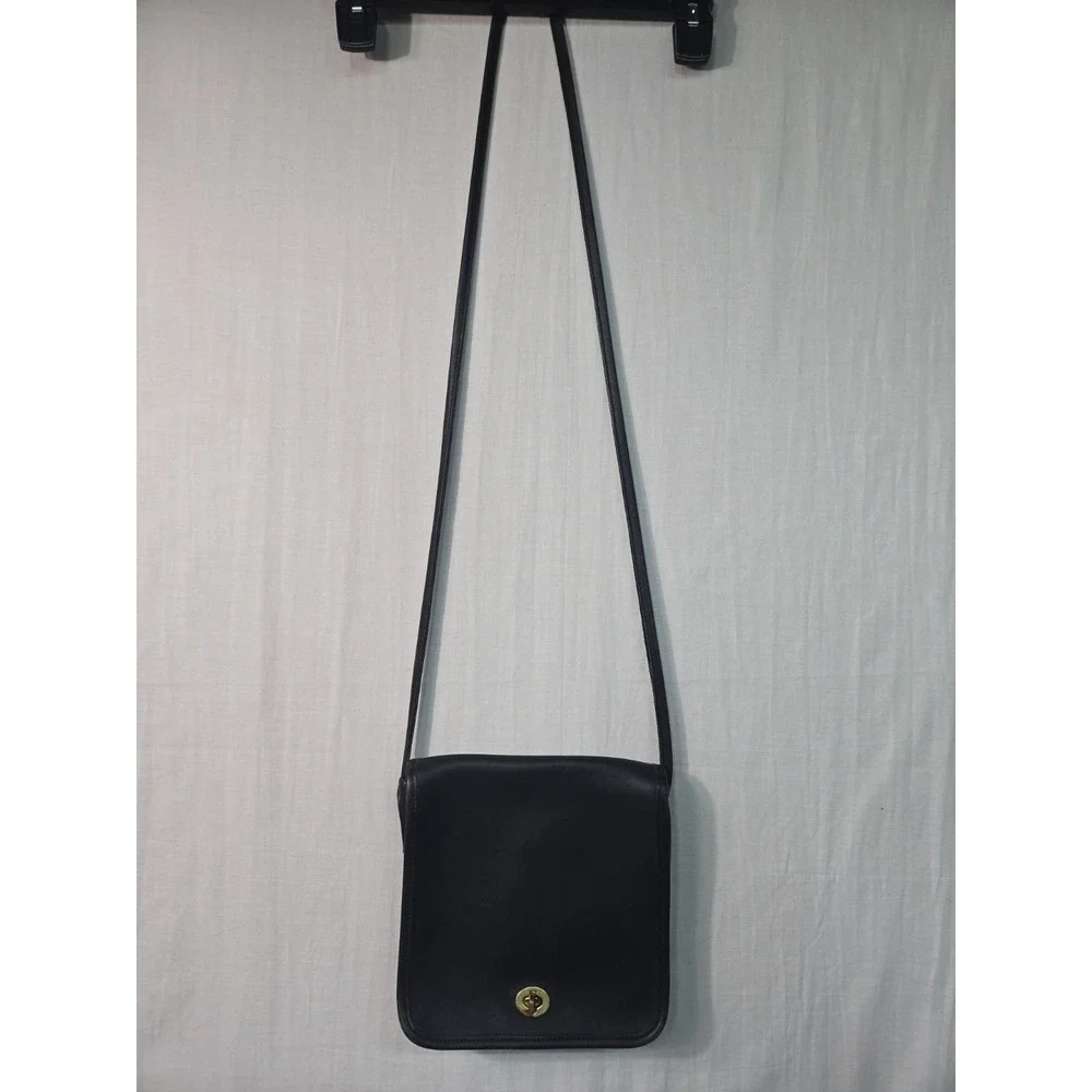 Vintage Coach Compact Pouch Crossbody Bag Black Leather Brass Hardware 9620